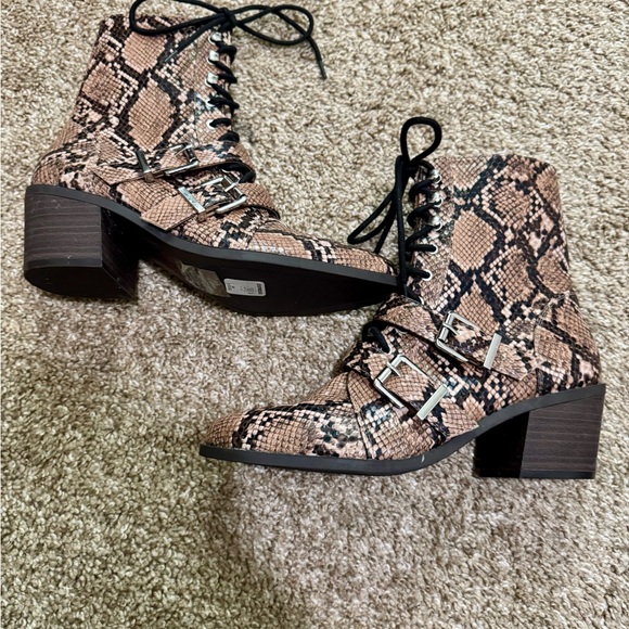 Three Pair Of Heeled Boots - Picture 4 of 6